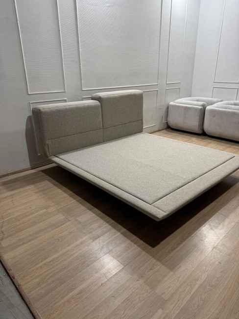 Парящая кровать  с подсветкой Testiera Fly 18 Парящая кровать  с подсветкой Testiera Fly 18