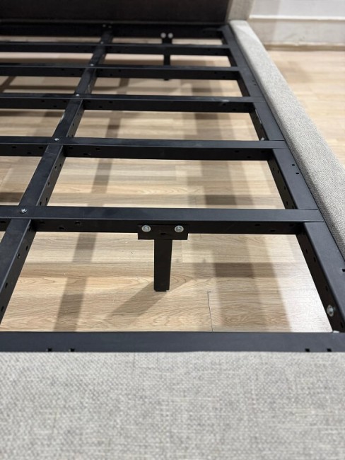 Парящая кровать  с подсветкой Testiera Fly 18 Парящая кровать  с подсветкой Testiera Fly 18