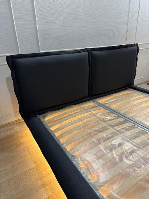 Парящая кровать Testiera Fly 6 Парящая кровать Testiera Fly 6